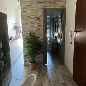 https://grazioso-appartamento-ottima-posizione.it-lombardy.com