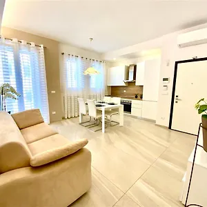 https://suite-san-domenico.emilia-romagnahotels.net